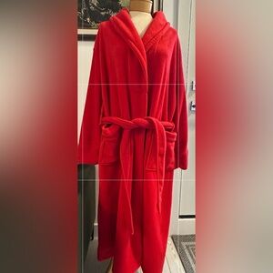 Indigo Vibrant Red Fleece Robe